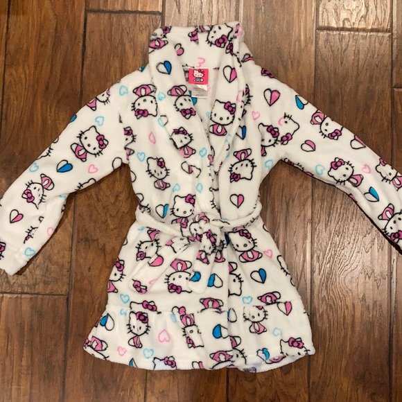 Hello Kitty Robe  EUC - Picture 2 of 7